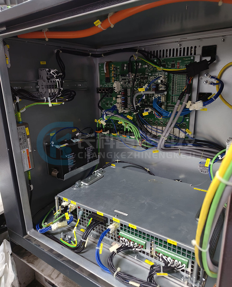 KUKA庫卡機(jī)器人KR C4 smallsize-2控制機(jī)柜